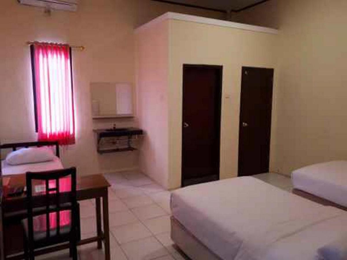 RedDoorz near Dermaga Pelabuhan Rakyat Sorong Luaran gambar
