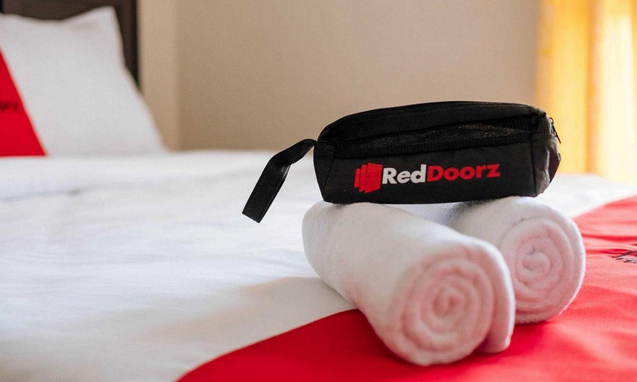 RedDoorz near Dermaga Pelabuhan Rakyat Sorong Luaran gambar